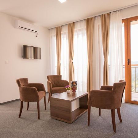 Hotel Sokoline Mandici Oda fotoğraf