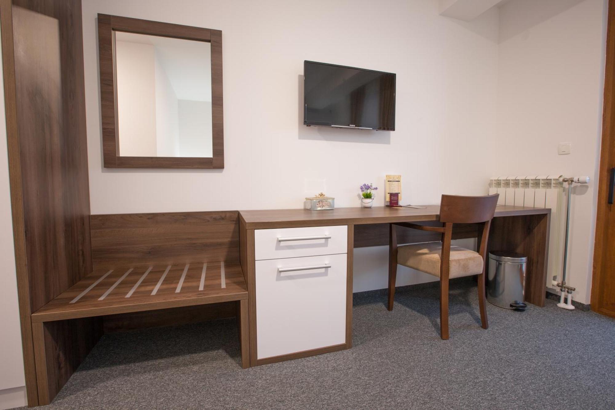 Hotel Sokoline Mandici Oda fotoğraf
